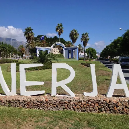 R1345 Carabeo 1-42, Access To The * Nerja